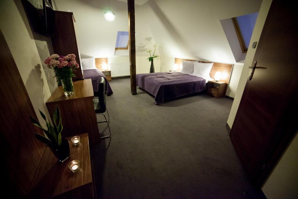 Gosciniec Nad Goplem Hotel Grodztwo Bilik gambar